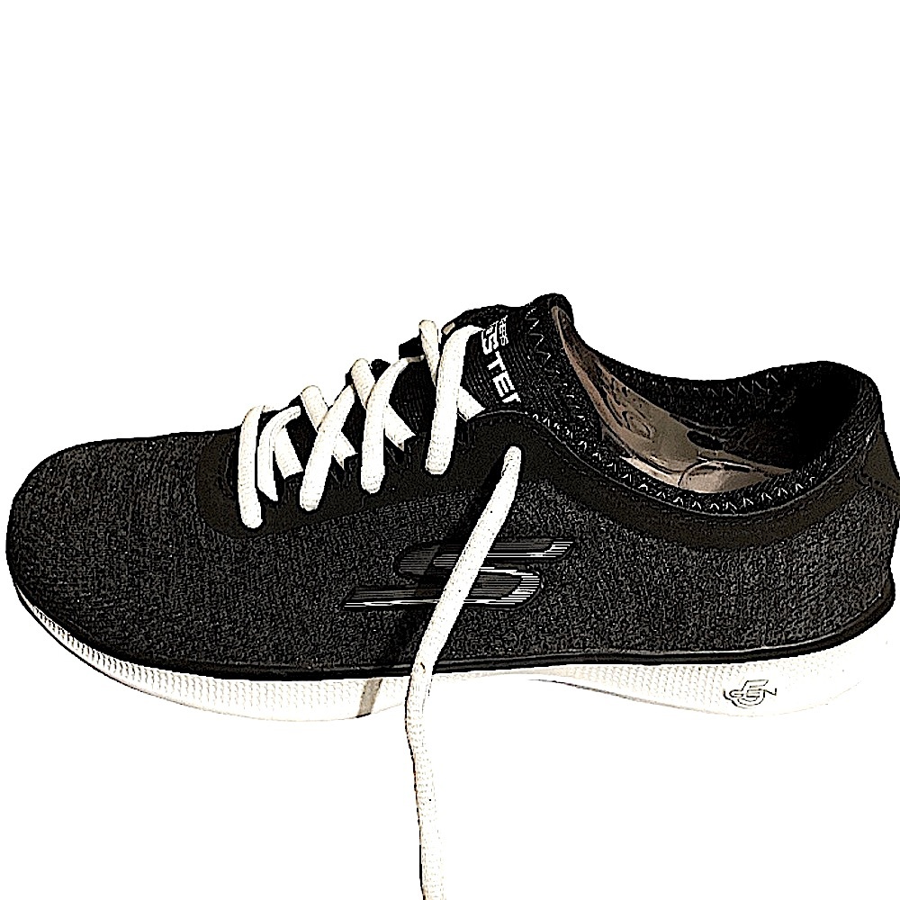 NWT 🛍️  Skechers Go Step Comfort Sneakers